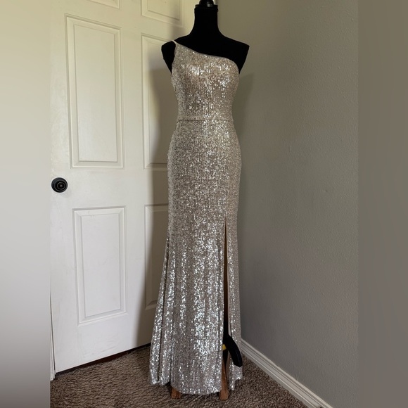 Xscape Champagne Sequined Dress - Picture 1 of 13